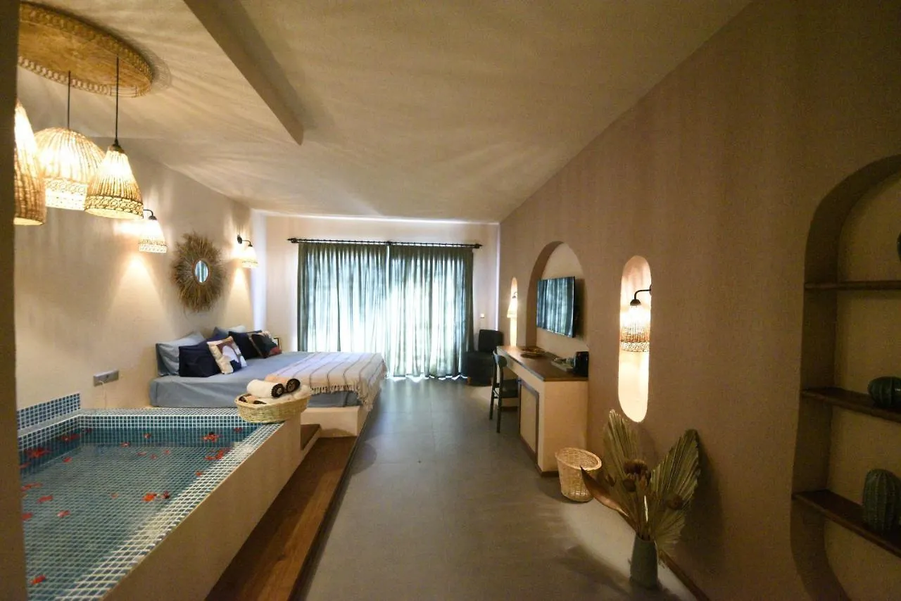 Z Exclusive Hotel And Villas Олудениз 2*,
