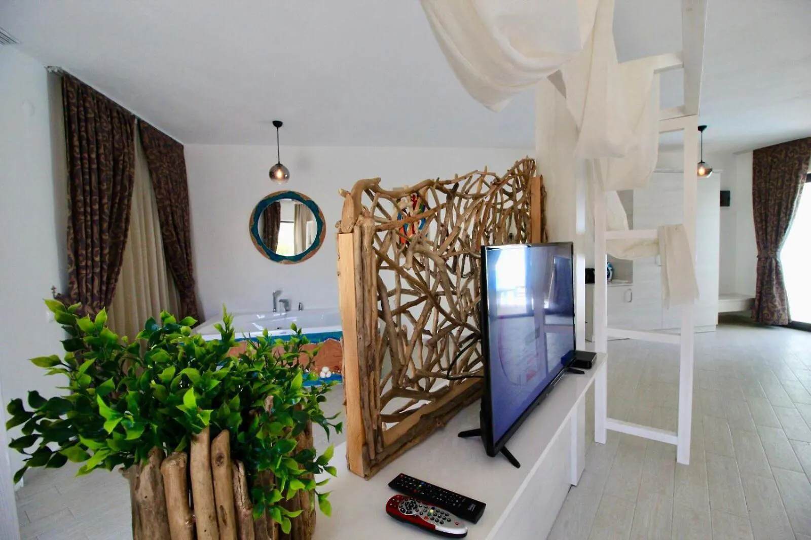 Z Exclusive Hotel And Villas Олудениз 2*,  Турция